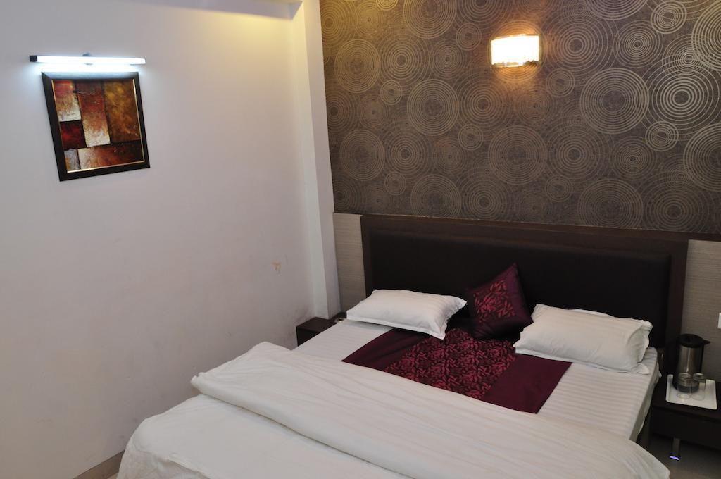 Hotel The Kamta Agra  Exteriör bild